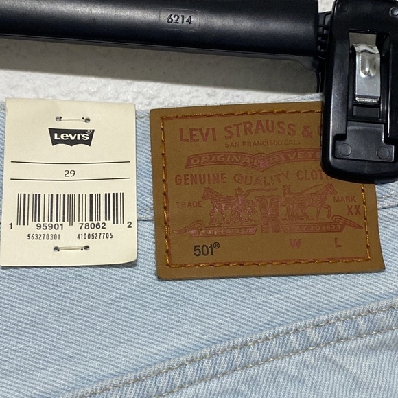 Levi's 501 NWT Grey Wash High Rise Raw Hem Jean Shorts Size 29 - Picture 7 of 9